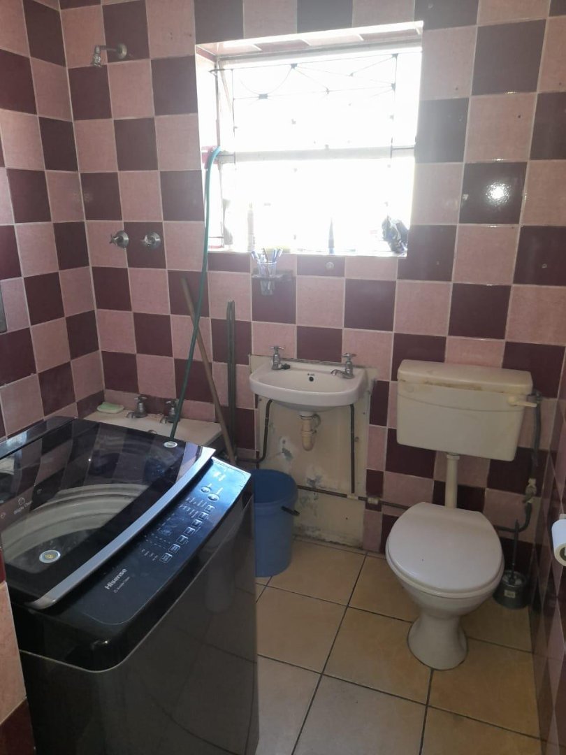  Bedroom Property for Sale in Portlands Western Cape
